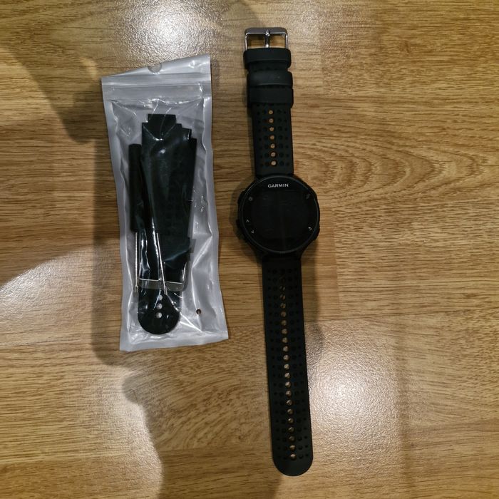 Garmin Forerunner 235