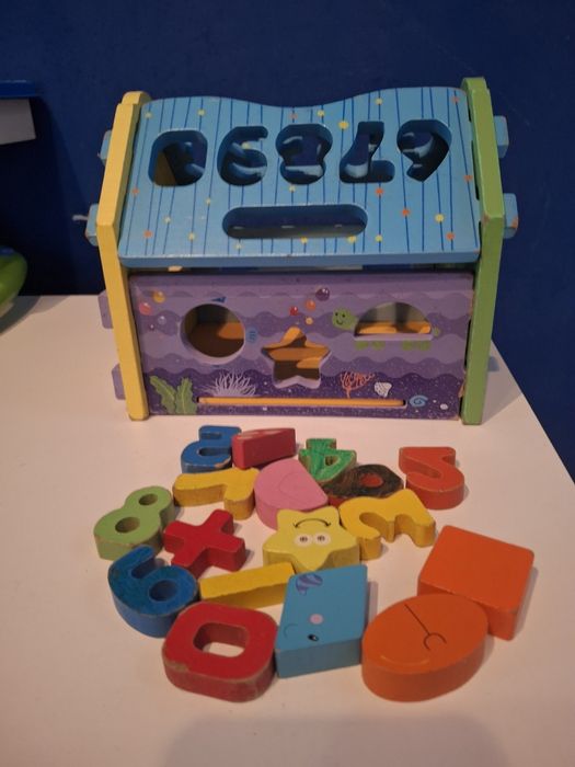 Іграшки розвиваючі різні