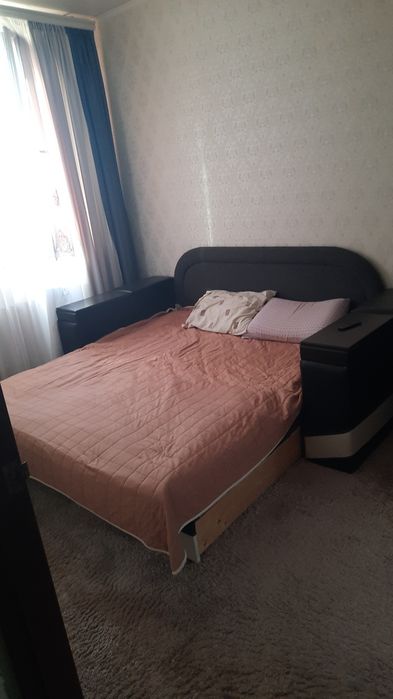 продам диван б/у