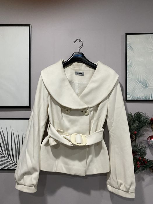 Pabia krótki elegancki płaszczyk kurtka 36