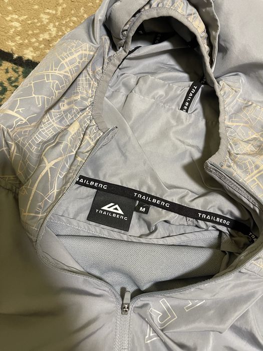 Вітровка Trailberg для бігу легенька