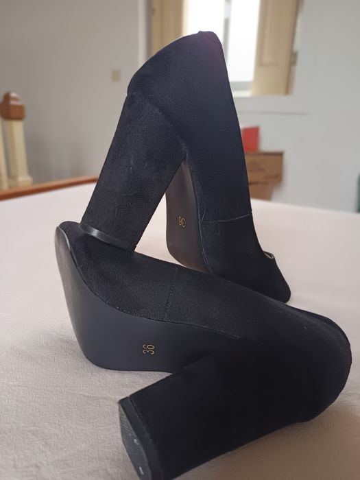 Sapato tacão como novo