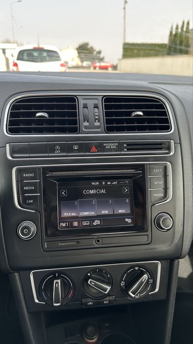 Volkswagen Polo 1.0 Comfortline (2016)