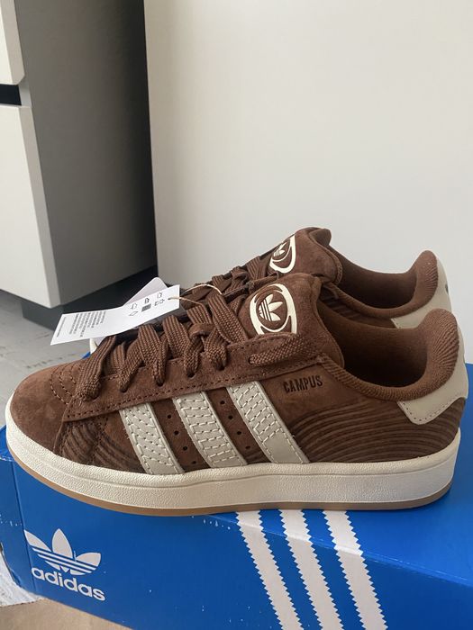 Кросівки Adidas орігінал жіночі р US 7.5 /8