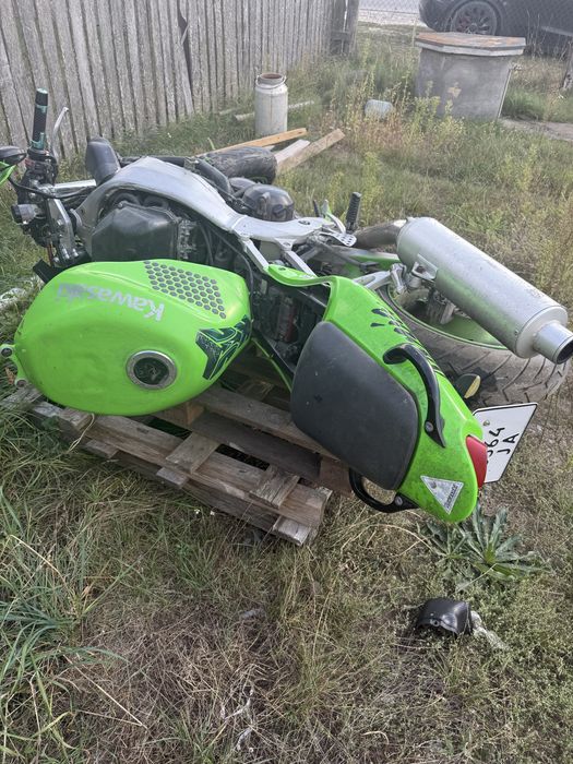 Продам Kawasaki zx 600 zx6r 636