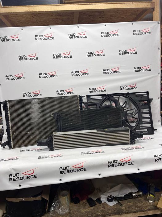 Audi A4 B9 радіатор охолодження кондиціонера/ інтерукуллер вентилятори