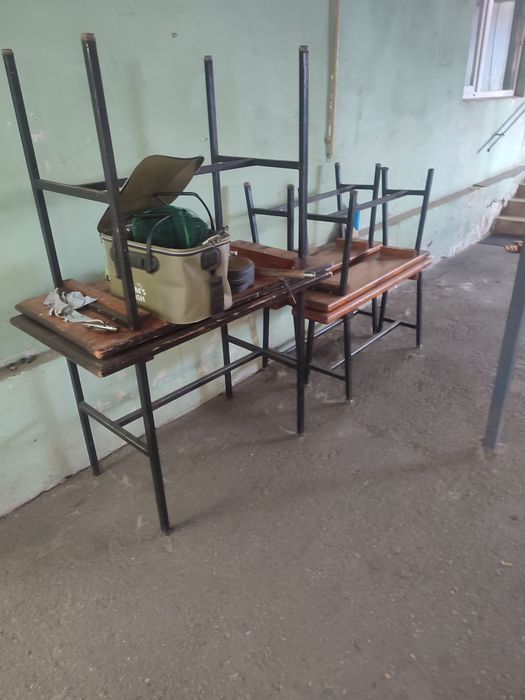 Стіл із лавками.3 комплекти..