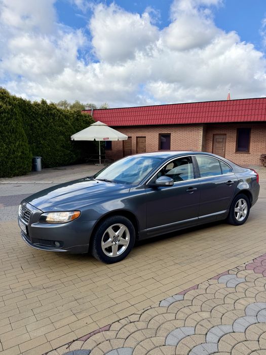 Volvo S80