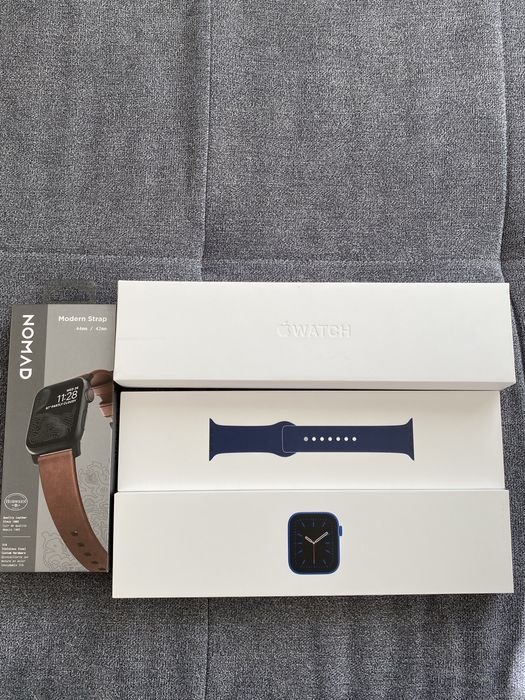 Apple Watch Series 6 Blue Aluminum Case Deep Navy Sport Band GPS 44mm