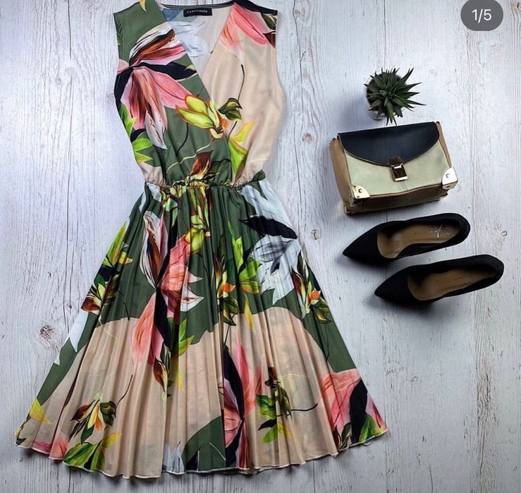 Атласна сукня( платье)