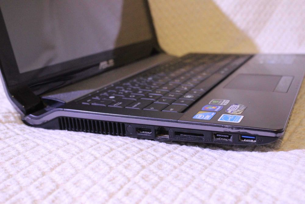 Asus N53J i7 640GB/8GB RAM Nvidia