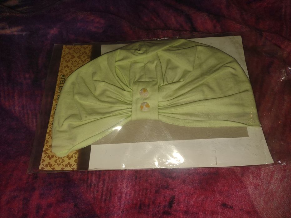 2 czapki Lidia atelier de creation