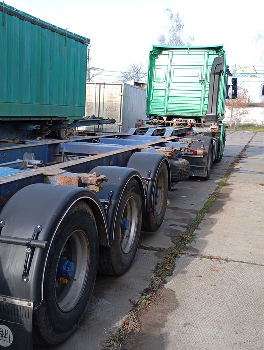 Продам полу прицеп контейнеровоз под все виды контейнеров