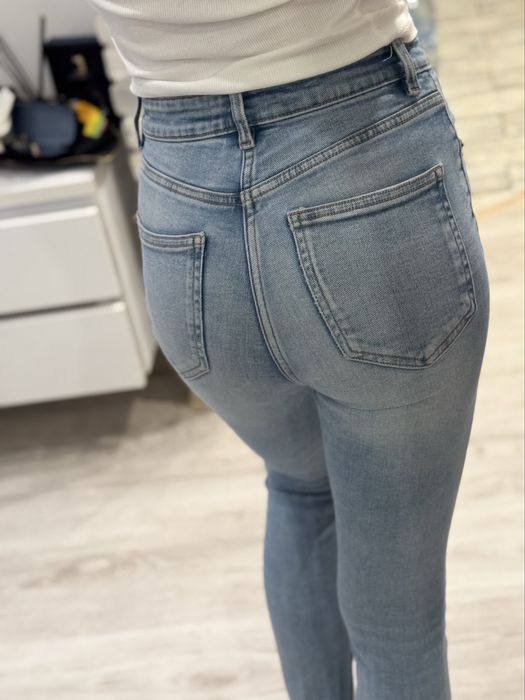 Джинси skinny від Zara