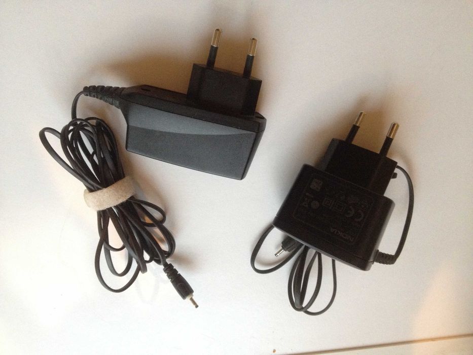 Зарядки до телефона Нокіа 5В, 150мА, 880мА.