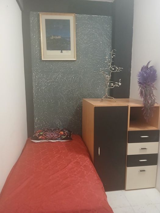 Quarto individual na Amadora