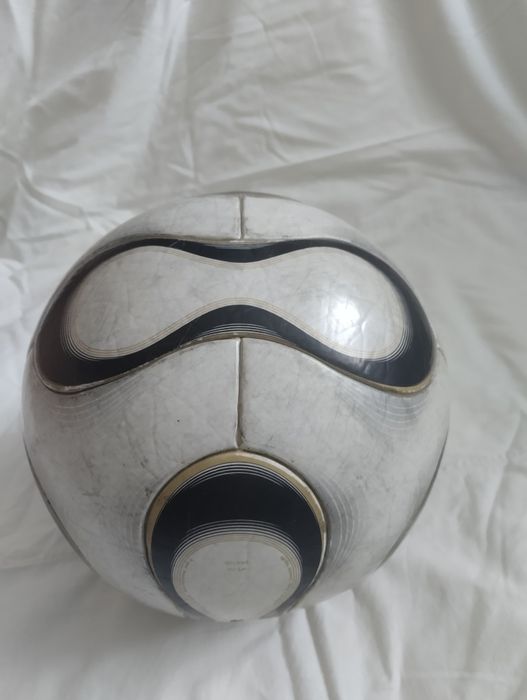 Оригінальна М'яч Adidas TEAMGEIST  Fifa World Cup 2006!