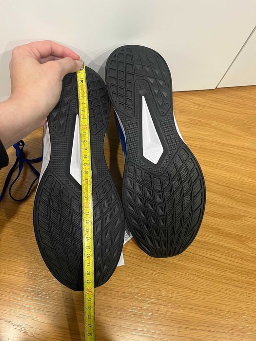 Vendo sapatilhas Adidas Duramo SL Azuis tamanho 43 e 1/3 nunca usadas
