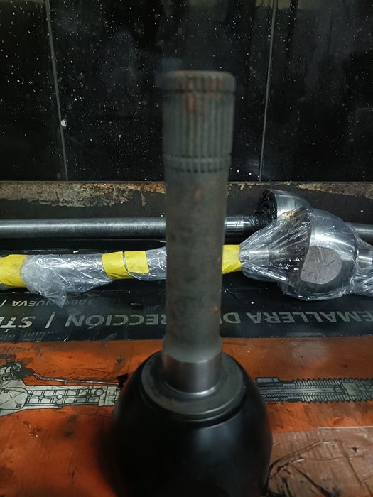 semi -eixos Nissan patrol GR y61+homocinética a parte