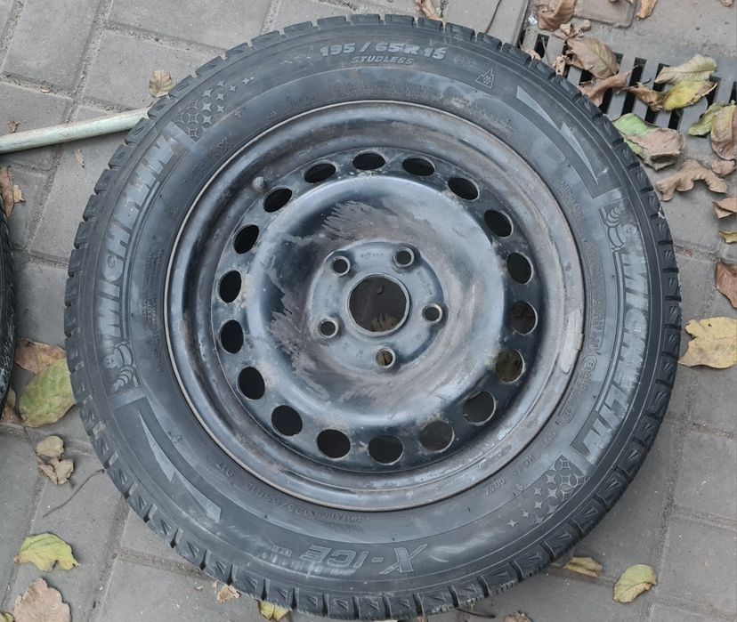 Комплект зимней резины Michelin X-Ice Snow 195/65 R15