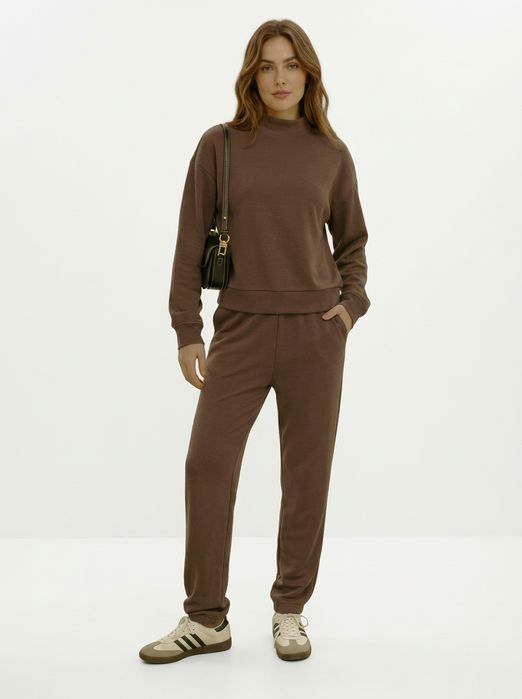 Damski komplet dresowy Premium - bluza golf, joggery, brąz XXL
