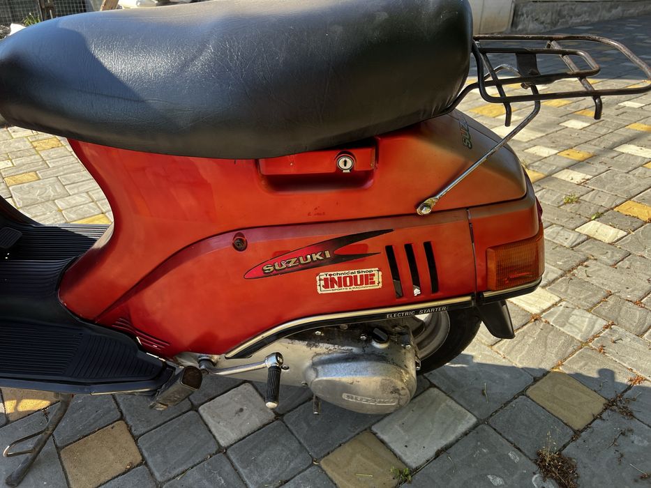 Suzuki Gemma 80cc. Винтажный скутер 1983 года.