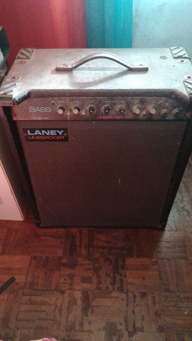 Combo de baixo laney