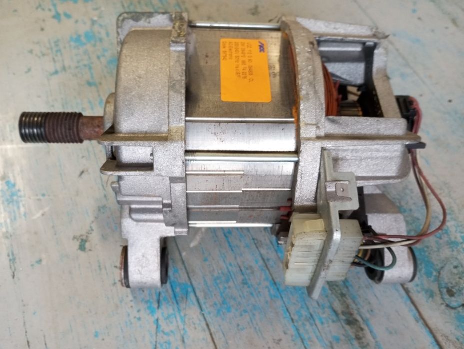 Двигатель к стиральной машинке Gorenje