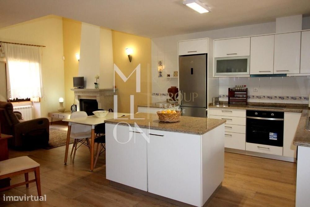 Moradia de charme Reabilitada com Garagem e Logradouro