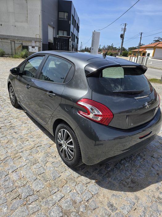 Peugeot 208 1.0 gasolina