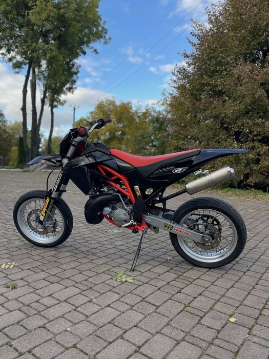 Supermoto Aprilia sx125 мотоцикл супермото