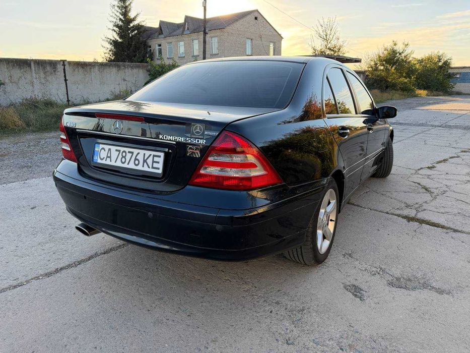 Mercedes-Benz C-Class W203