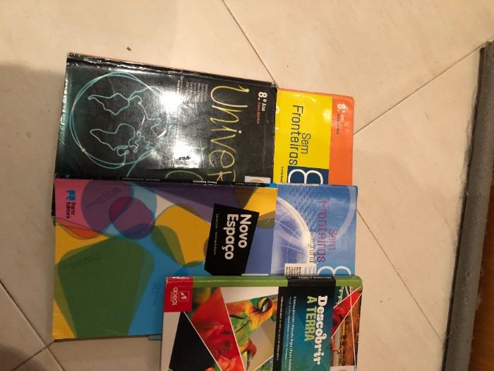 Livros escolares 8º ano
