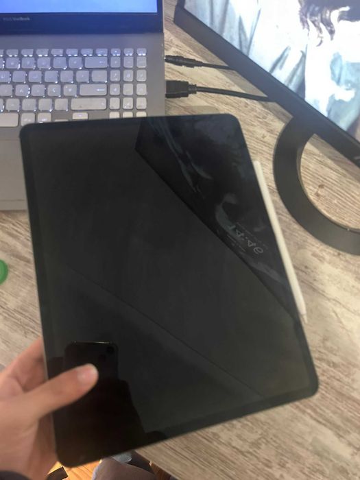 iPad Pro 12,9" 3ª geração (2018) 256GB + Apple Pencil (2ª geração)