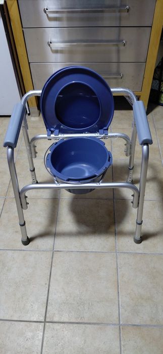 Cadeira Sanitária