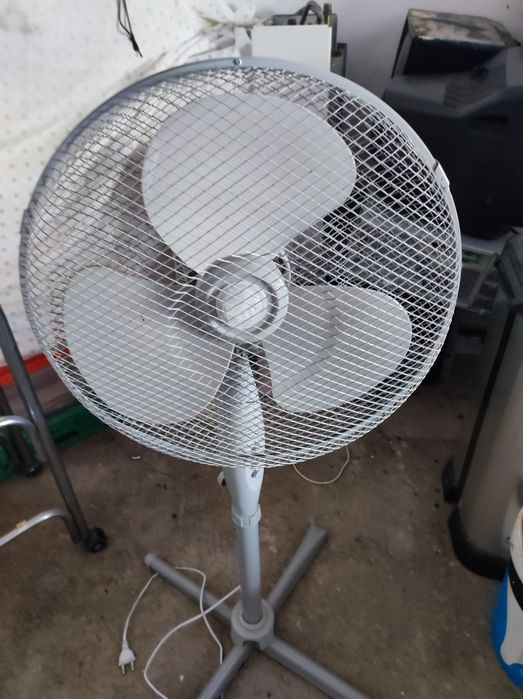 Ventoinha com pé