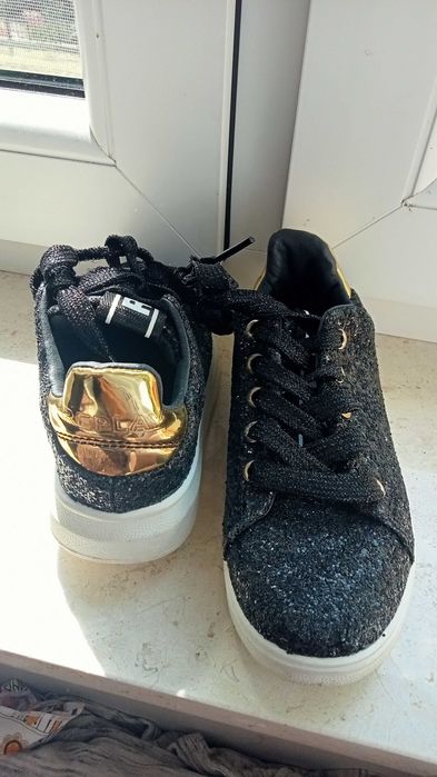Replay adidasy 28 czarne brokatowe błyszczące oryginalne firmowe cudo