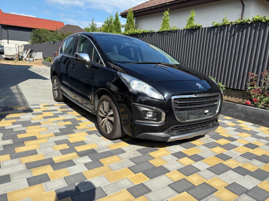 Бампера ПЕЖО 3008-5008 рік
