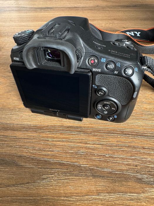 Lustrzanka Sony Alpha 65