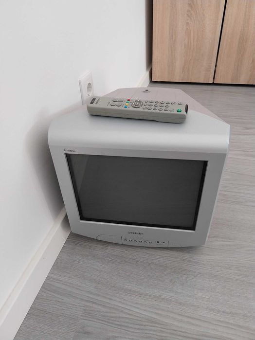 Televisãos com comando  sem marcas boa imagem