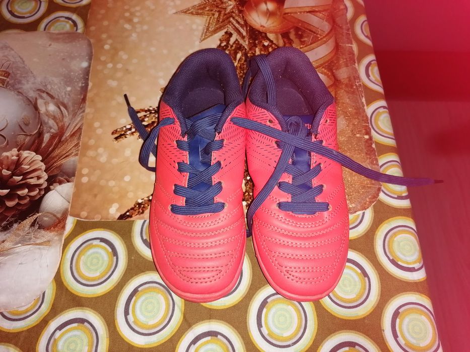 Buty dla chlopca na trening pilki noznej  rozmiar 29