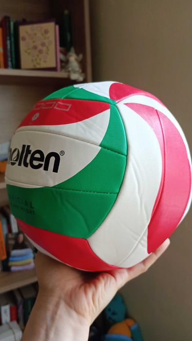 Волейбольний м'яч Molten, реальні фото