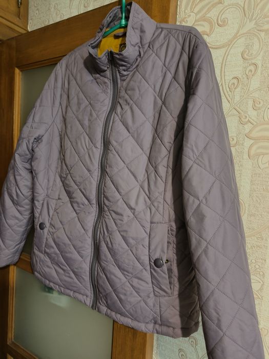 Продам женскую куртку 48-50р