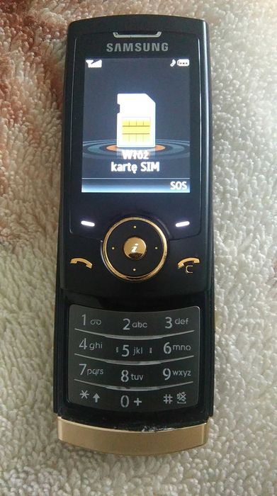 Samsung u 600 czarnozloty