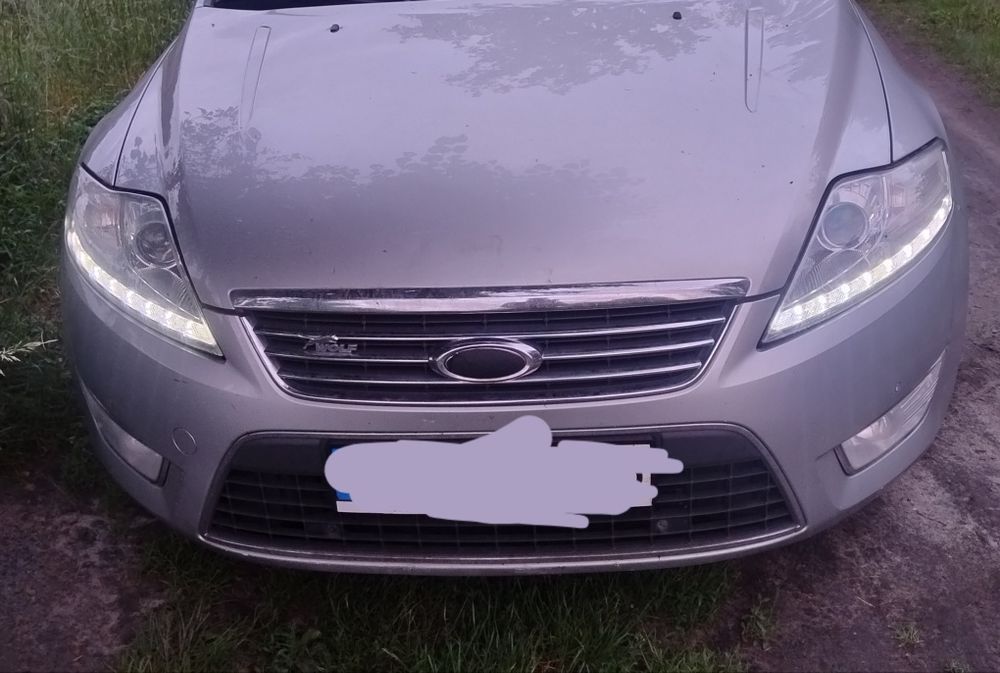 Lampy L+P  Ford Mondeo MK4