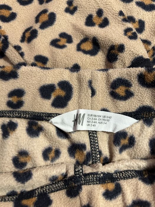Polarowy komplet w panterkę H&M