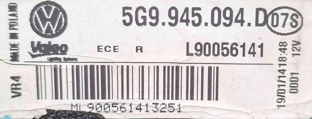 Farolim da Mala Direito 5G9945094D - VW GOLF VII Variant