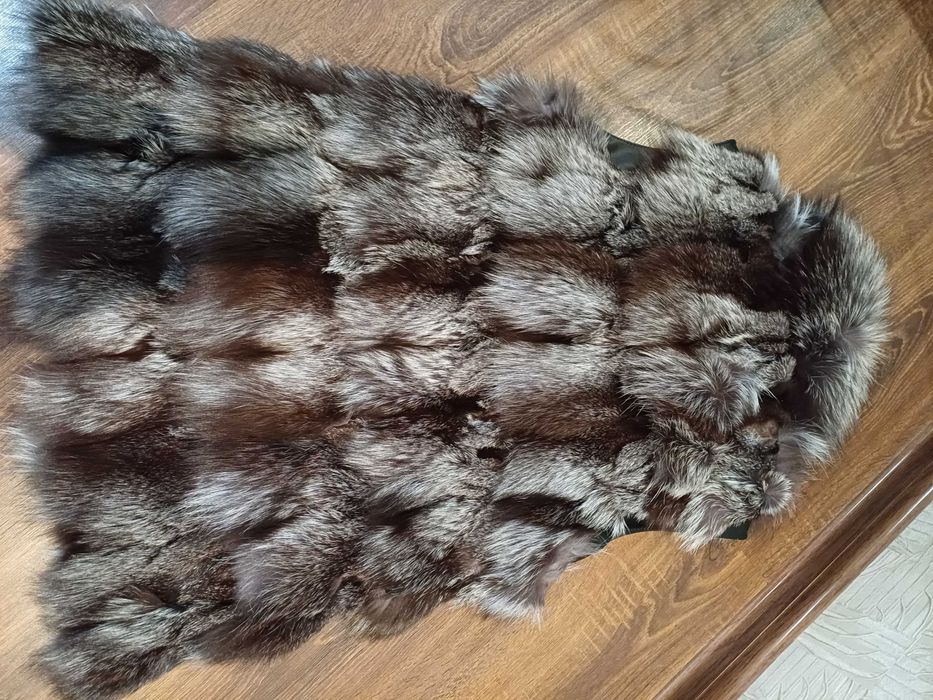 Продам желетку із кролика натуральну