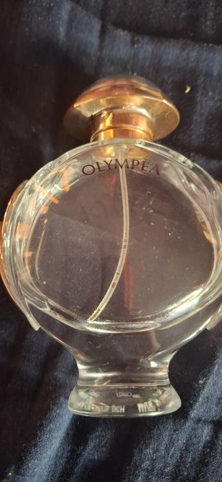 Mam na sprzedaż pusty flakon po perfumie  olympea