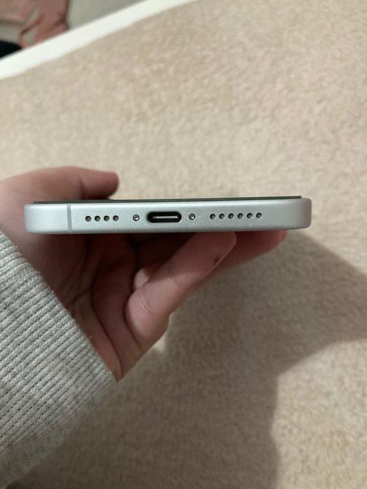 Iphone 16 plus com carregador novo ainda nao foi usado